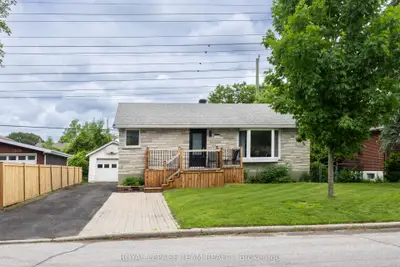 Detached in Belair Park - Copeland Park and Area