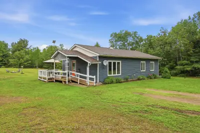 Detached in Bancroft