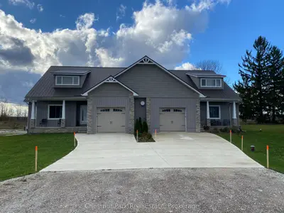 Semi-Detached in Georgian Bluffs