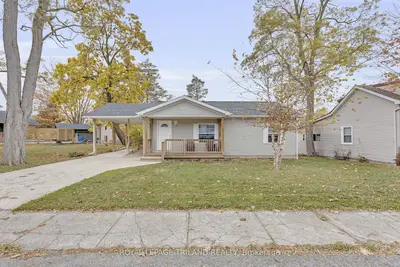 Detached in Central Huron