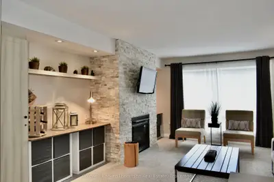1235 Deerhurst, Summit Lodge Drive 54-208, Huntsville, On P1h 2e8