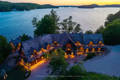 Detached in Lake of Bays
