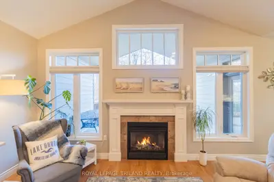 19 Erin Place, Lambton Shores, On N0m 1t0