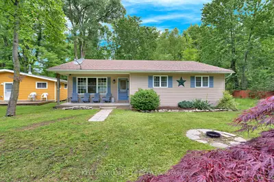 6238 London Road, Lambton Shores, On N0n 1j0