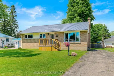 Detached in Brockville