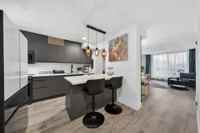 350 Quigley Road 324, Hamilton, On L8k 5n2