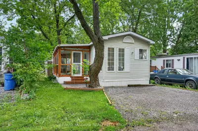 8845 Lundys Lane 234, Niagara Falls, On L2h 1h5