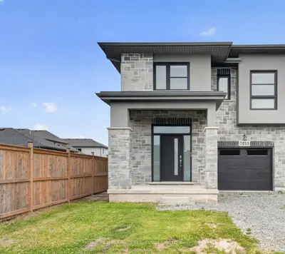 Att/Row/Townhouse in Niagara Falls