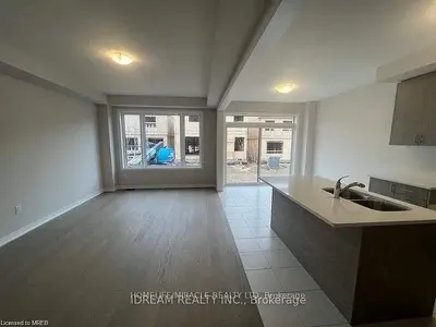28 Crossmore Crescent Upper Unit, Cambridge, On M1s 0c7