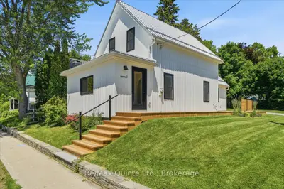 Detached in Prince Edward County
