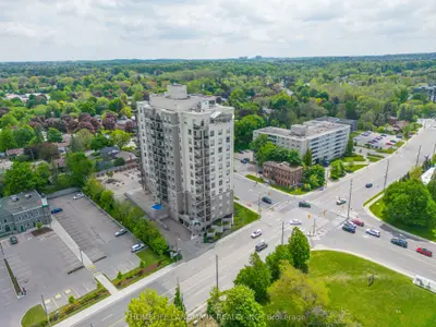 Condo Apartment in Waterloo