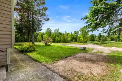 335 Pike Bay Road, Northern Bruce Peninsula, On N0h 1x0