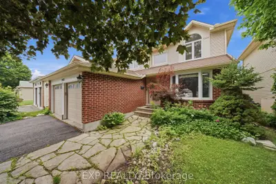 Detached in Orleans - Convent Glen and Area