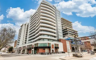 Condo Apartment in Hamilton