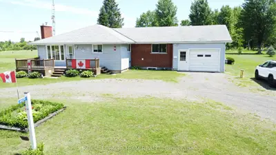 Detached in South Dundas