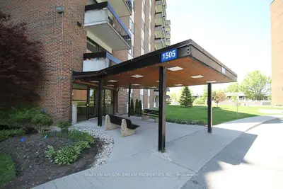Condo Apartment in Belair Park - Copeland Park and Area