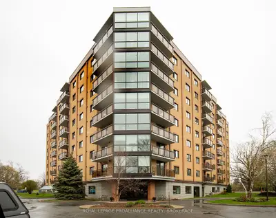 Condo Apartment in Kingston