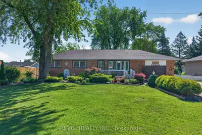 Detached in Tecumseh