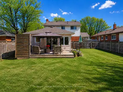 49 Plaza Square, Belleville, On K8n 4j2
