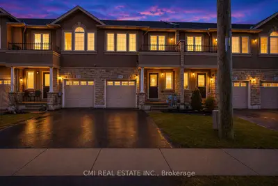 93 Penny Lane, Hamilton, On L8j 2v7