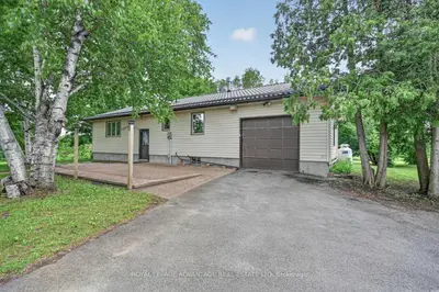 83 Broadview Avenue W, Rideau Lakes, On K7a 4l3