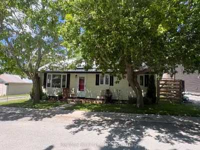 14 BAY Avenue, Prince Edward County, ON K0K 1T0