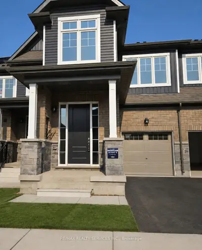 Att/Row/Townhouse in Erin