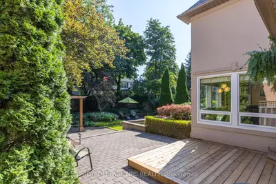 328 Niagara Boulevard, Niagara-on-the-lake, On L0s 1j0