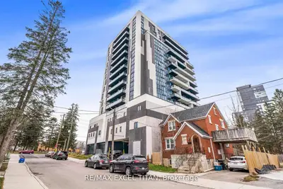 Condo Apartment in Waterloo
