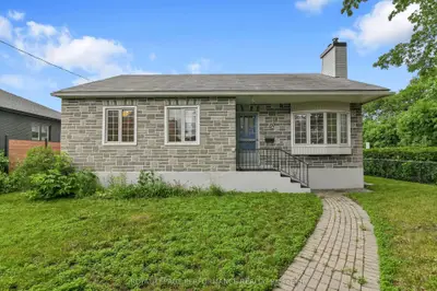 Detached in Overbrook - Castleheights and Area