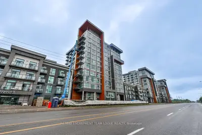 Condo Apartment in Hamilton