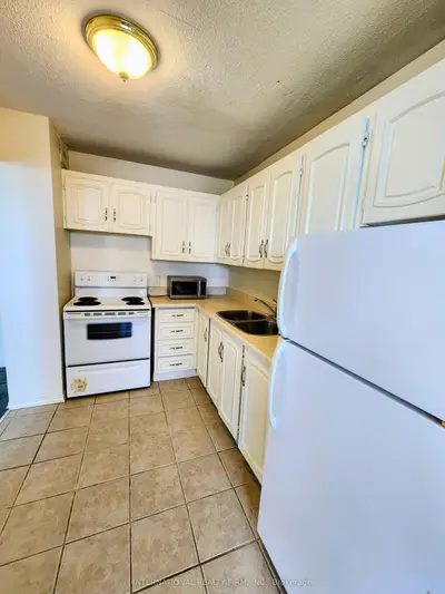 215 Glenridge Avenue 1102, St. Catharines, On L2t 3j7