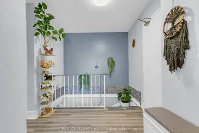 240 FENERTY Court 1, Kanata, ON K2L 3A7