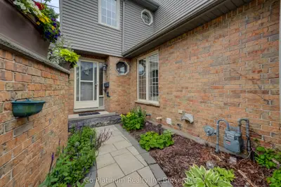 647 Lansdowne Avenue 17, Woodstock, On N4t 1k1