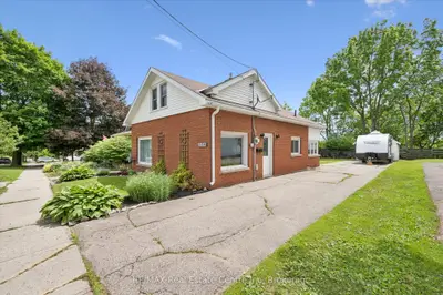 Detached in Centre Wellington