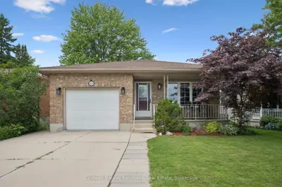 Detached in Stratford
