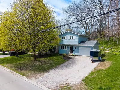 Detached in Owen Sound