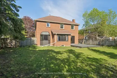 1565 Fair Avenue, Peterborough, On K9k 1t1