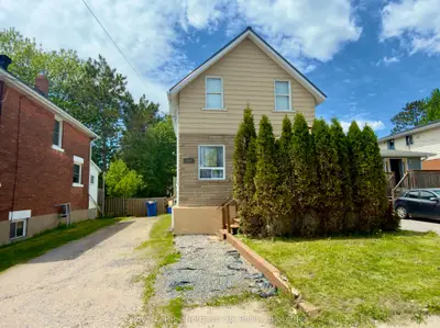 Detached in North Bay