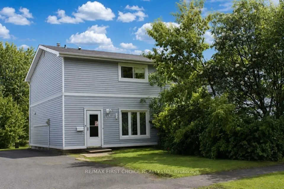 Semi-Detached in Thunder Bay