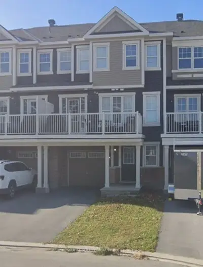 Att/Row/Townhouse in Barrhaven
