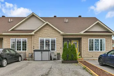 Att/Row/Townhouse in Carleton Place