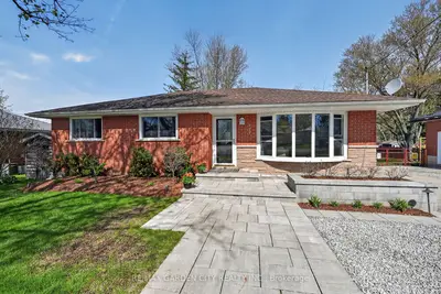 Detached in Haldimand