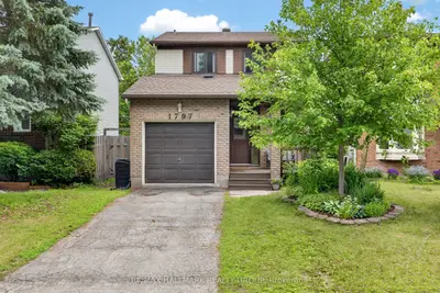 Detached in Orleans - Convent Glen and Area