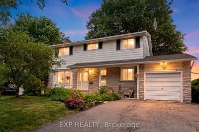 Detached in Elmvale Acres and Area