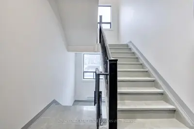 20 Duke Street 21, Hamilton, On L8p 1x1