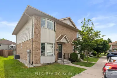 Condo Townhouse in St. Marys