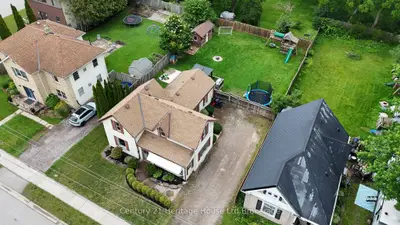Detached in Zorra