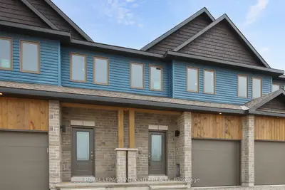 Att/Row/Townhouse in Carleton Place