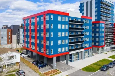 Condo Apartment in Waterloo